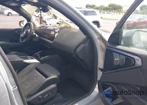 2025 BMW X3 30 xDrive из США, поврежденный, VIN 5UX53GP07S9Y78730